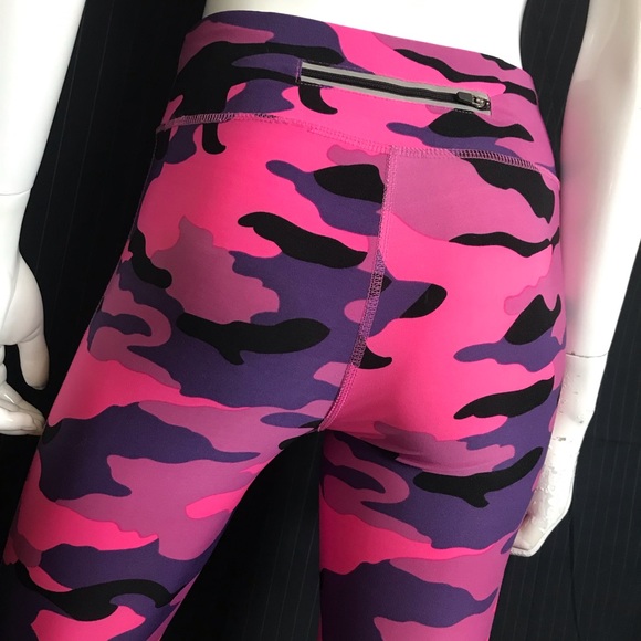 Re-Activate Pink/Purple/Black Camouflage Capris Yoga Workout Tights Size XS - Picture 7 of 8